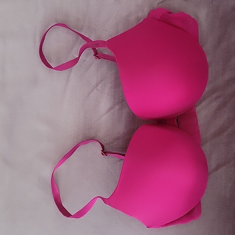 CALVIN KLEIN ENTHRALL SCULPTED LIGHTLY-LINED DEMI BRA